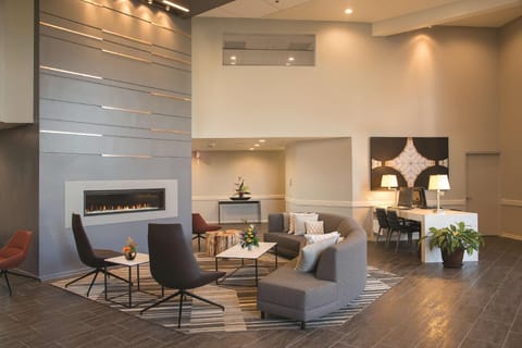 DoubleTree by Hilton Racine Harbourwalk Hotel in Racine