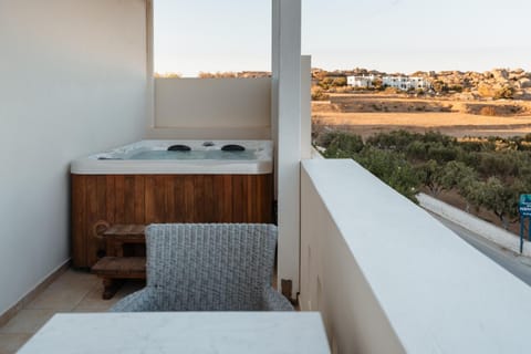 Mitos Suites Naxos Hotel in Agios Prokopios