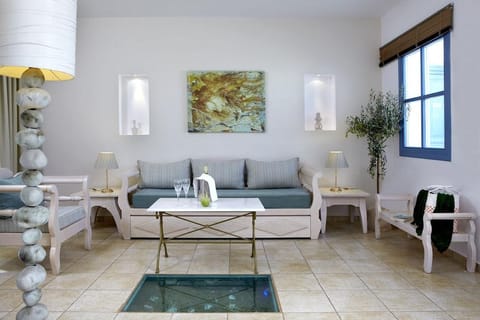 Mitos Suites Naxos Hotel in Agios Prokopios