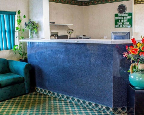 Days Inn by Wyndham Moosic Hotel in Scranton