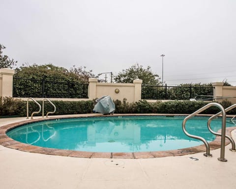 Baymont by Wyndham Slidell Hotel in Eden Isle