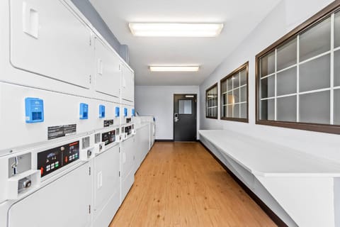 Suburban Studios Clarksville-Louisville North Hotel in Clarksville