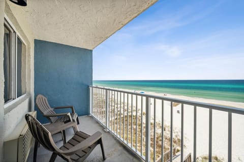 Sugar Sands Beachfront Hotel, a By The Sea Resort Hotel in Laguna Beach