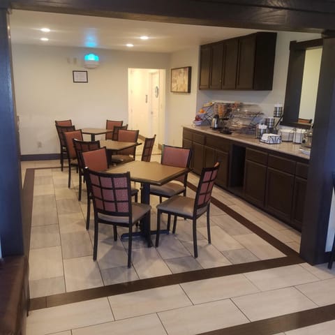 SureStay by Best Western Hollister Hotel in Hollister