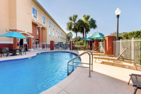 Comfort Suites Lady Lake - The Villages Hotel in Lady Lake