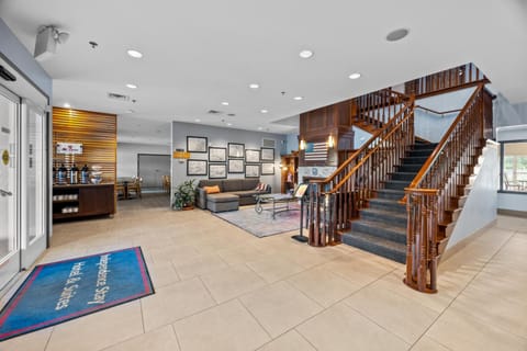 Independence Stay Hotel and Suites  Hotel in Door County