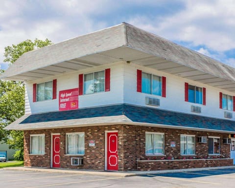 Rodeway Inn Kalkaska Hotel in Michigan