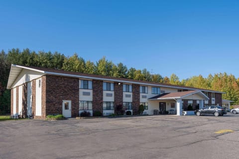 Travelodge by Wyndham Merrill Hotel in Wisconsin