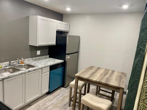 Ozark Inn & Suites Motel in Arkansas