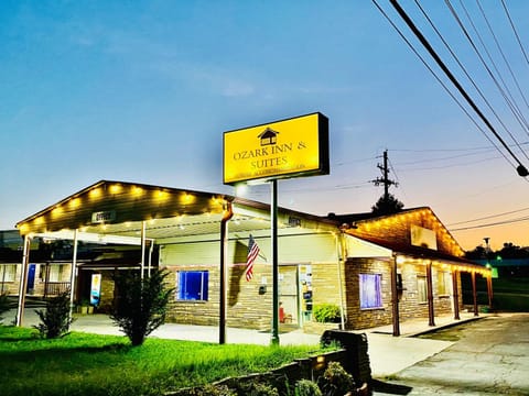 Ozark Inn & Suites Motel in Arkansas