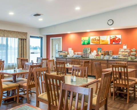 Quality Inn Gaylord Hotel in Gaylord