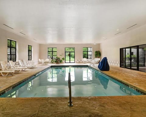 Comfort Inn & Suites Hot Springs Midtown Hotel in Hot Springs