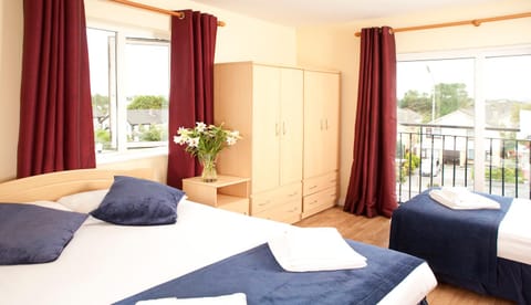 Menlo Park Self Catering Apartments Apartment hotel in Galway