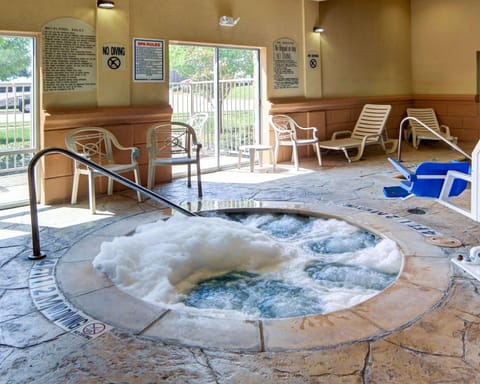 Comfort Suites Benbrook - Fort Worth Southwest Hotel in Fort Worth