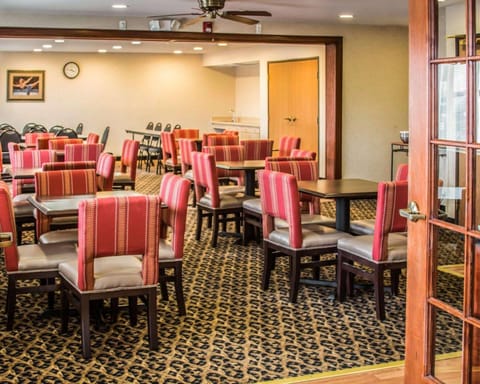 Comfort Inn & Suites Dimondale - Lansing Hotel in Lansing