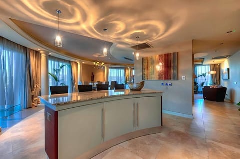 Radisson Blu Resort & Spa, Malta Golden Sands Hotel in Malta