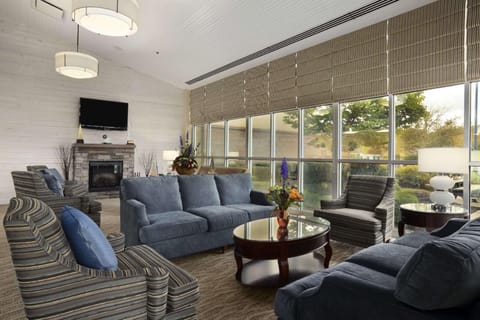 41 Lakefront Hotel, Trademark Collection by Wyndham Hotel in Geneva