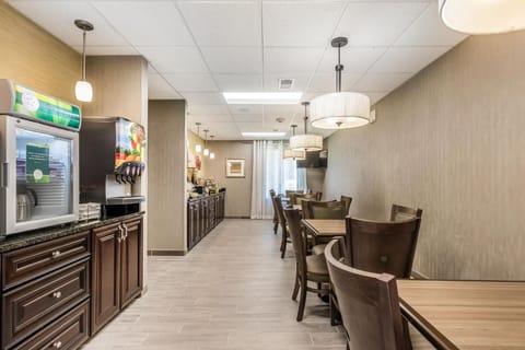 Quality Inn Pleasant View Hotel in Tennessee