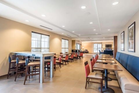 Comfort Inn & Suites Sidney I-80 Hotel in Sidney