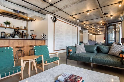 Trumbull and Porter Hotel in Windsor