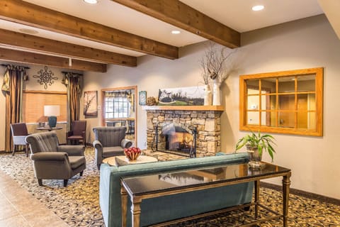 Quality Inn & Suites Hendersonville - Flat Rock Hotel in Hendersonville