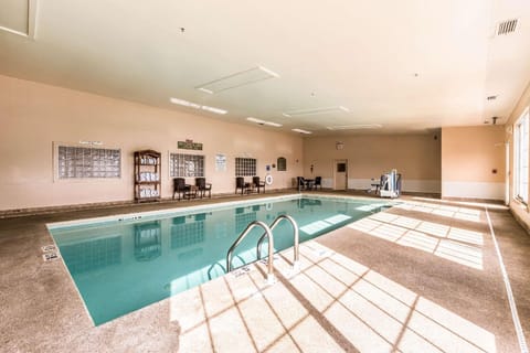 Quality Inn & Suites Hendersonville - Flat Rock Hotel in Hendersonville