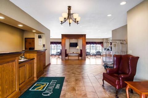 Quality Inn Summersville - New River Area Hotel in Summersville