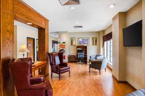 Quality Inn Summersville - New River Area Hotel in Summersville