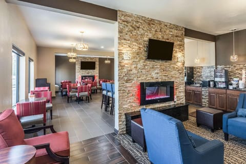 Comfort Inn & Suites North Aurora - Naperville Hotel in Aurora