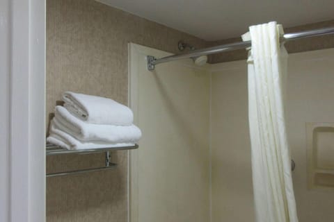 Super 8 by Wyndham Manchester TN Hotel in Tennessee