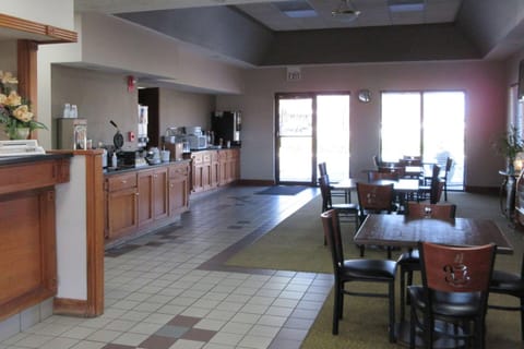 Super 8 by Wyndham Manchester TN Hotel in Tennessee