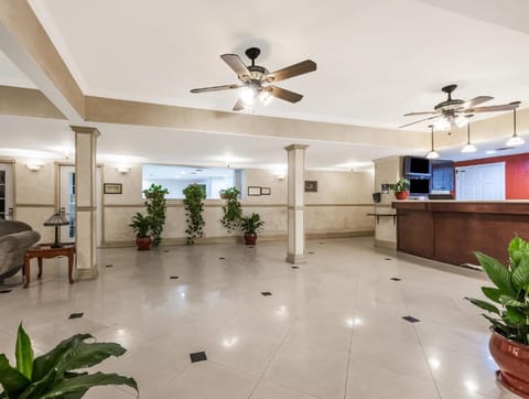 Ramada by Wyndham San Diego Airport Hotel in Point Loma