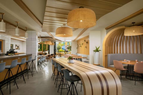 The Monsaraz San Diego, Tapestry Collection by Hilton Hotel in Point Loma