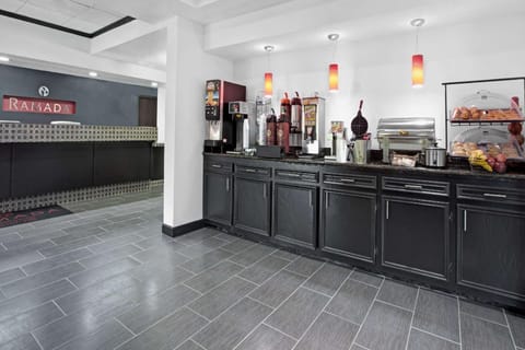 Ramada by Wyndham Pearl/Jackson Airport Hotel in Jackson