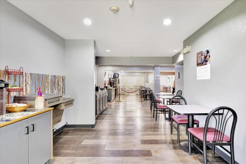 Ramada Limited Bloomington Hotel in Bloomington