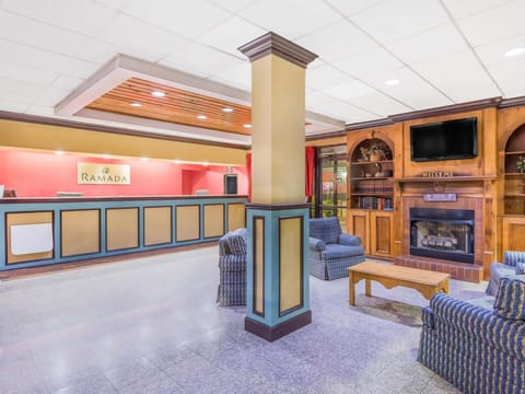 Ramada by Wyndham Macon Hotel in Macon