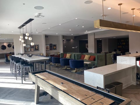 Bar/lounge