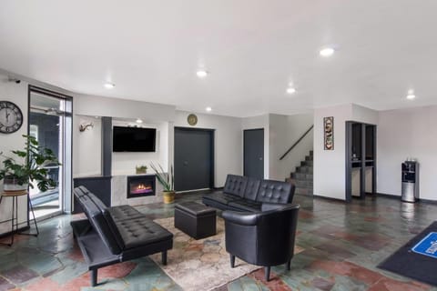 Rodeway Inn & Suites Sidney Historic Downtown I-80 Hotel in Sidney