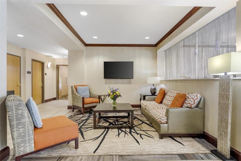 Best Western Plus River Escape Inn & Suites Hotel in Dillsboro