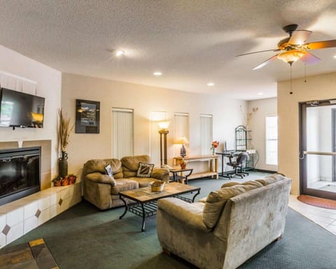 Quality Inn & Suites Montrose - Black Canyon Area Hotel in Montrose