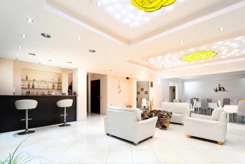 Golden Rose Suites Hotel in Crete