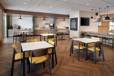 Fairfield by Marriott Inn & Suites Athens-University Area Hotel in Athens