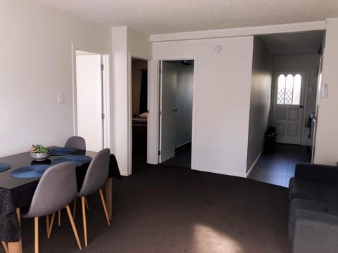 Grosvenor Motor Inn Inn in Hamilton