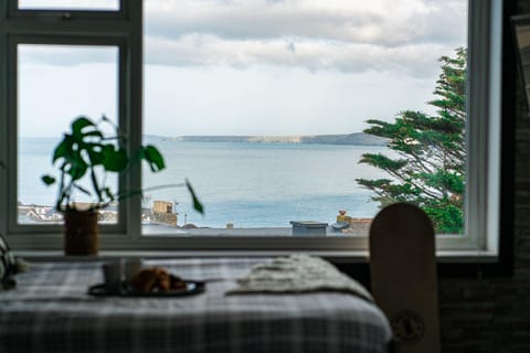 OYO Shore Surf Lodge Hotel in Newquay