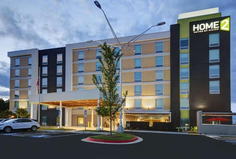 Home2 Suites by Hilton Atlanta Airport North Hotel in College Park