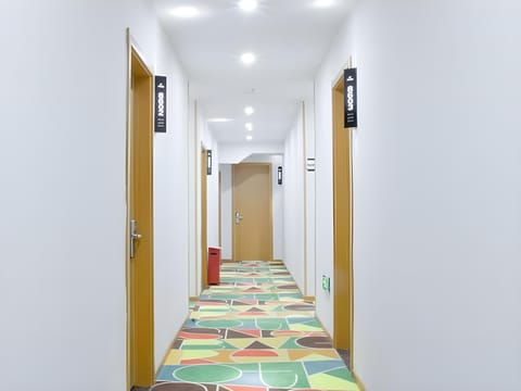 Shell Hotel Beijing Tongzhou District Universal Studio East Wansheng Metro Station Hotel in Beijing