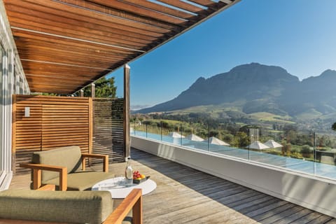 Clouds Wine and Guest Estate Hotel in Cape Town