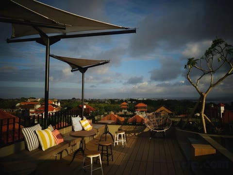 Borough Capsule Hostel Bali Capsule hotel in Kuta