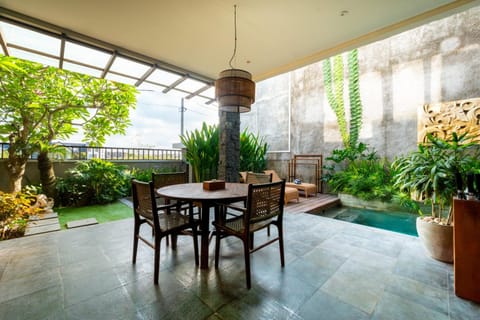 Angan Angan Villas Resort in North Kuta