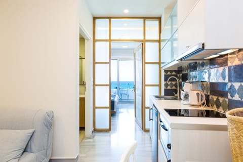 Meltemi Coast Suites Apartment hotel in Rethymno